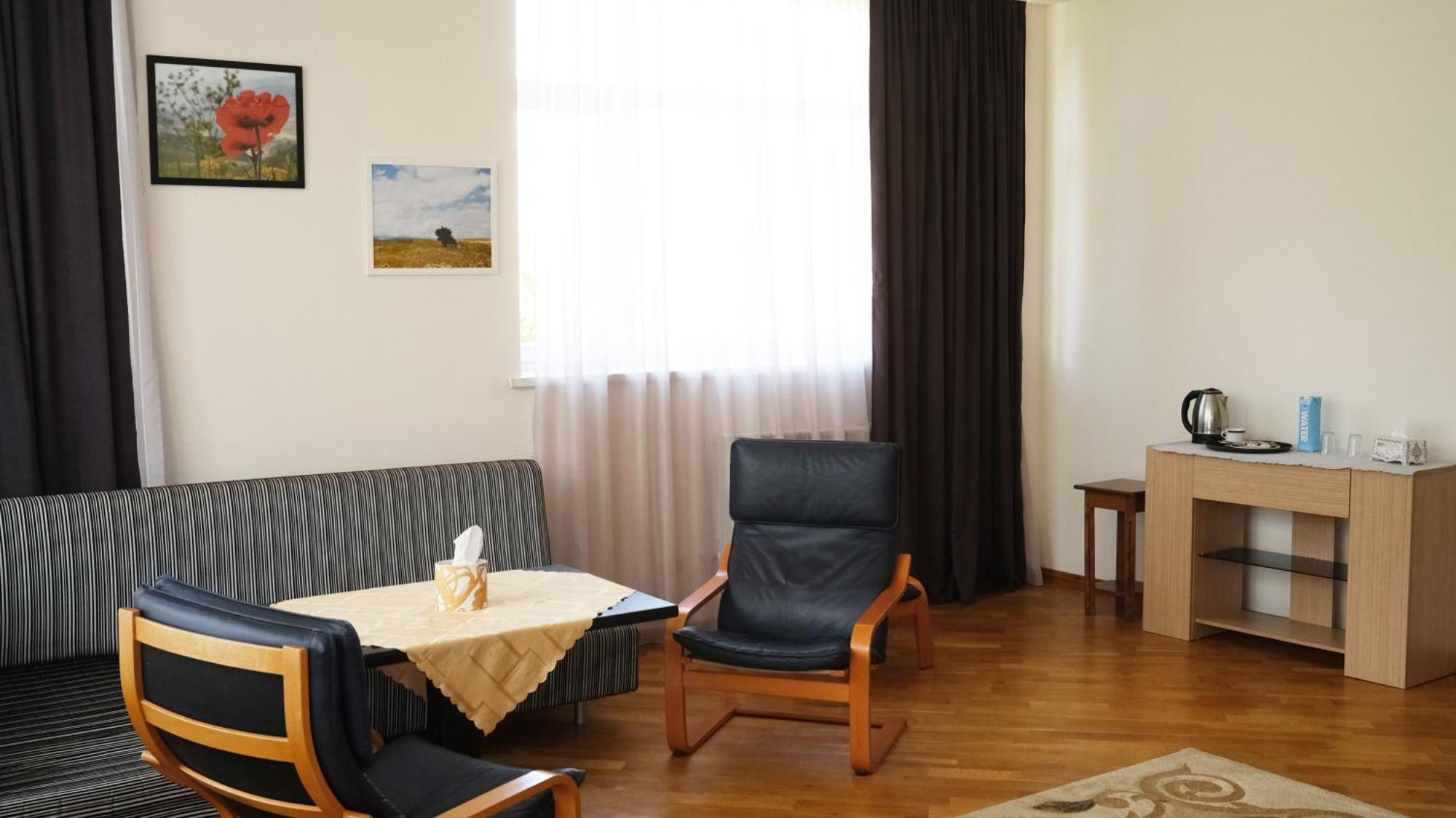 Hostel Ymca Spitak Zewnętrze zdjęcie